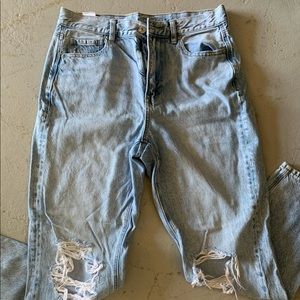 American eagle size 8 mom jeans